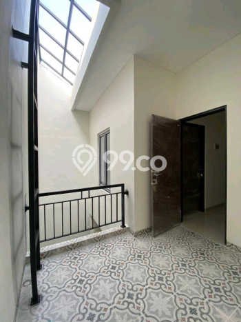 Rumah Strategis Minimalis Lb 120m2 di Rungkut, Surabaya Rumah Strategis Minimalis Lb 120m2 di Rungkut, Surabaya