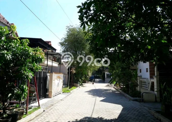 Rumah Modern Minimalis 6 Kamar Bisa Langsung Pindah di Sidoarjo Rumah Modern Minimalis 6 Kamar Bisa Langsung Pindah di Sidoarjo