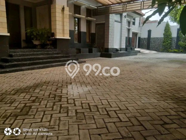 Ready to Use! Premium House LT 934m2 Desain Elegan di Kutisari Ready to Use! Premium House LT 934m2 Desain Elegan di Kutisari