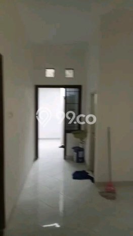 Rumah Luas Asri 2 KT Siap Pakai di Gununganyar Surabaya Rumah Luas Asri 2 KT Siap Pakai di Gununganyar Surabaya