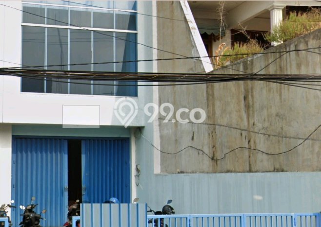 Ruko untuk Disewa di Pusat Surabaya Luas Bangunan 270m2 Ruko untuk Disewa di Pusat Surabaya Luas Bangunan 270m2