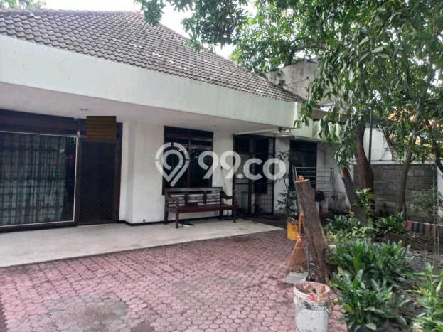 Rumah Elit Modern Siap Huni di Kendangsari Surabaya Rumah Elit Modern Siap Huni di Kendangsari Surabaya