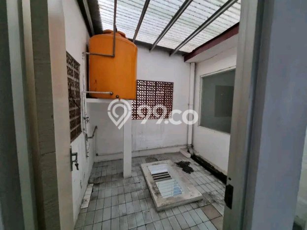 Hunian Cantik Modern Lb 200m2 di Waru, Sidoarjo Hunian Cantik Modern Lb 200m2 di Waru, Sidoarjo