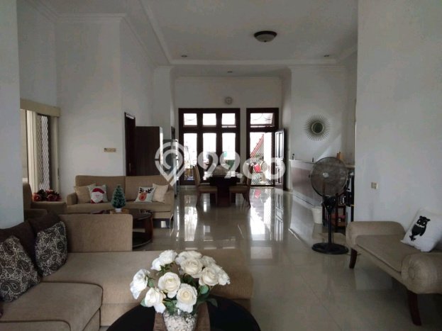 Siap Huni Rumah Mewah 3 Kamar di Gubeng Dekat ke Mana Saja Siap Huni Rumah Mewah 3 Kamar di Gubeng Dekat ke Mana Saja