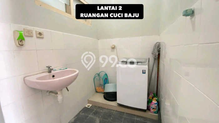 Rumah Modern Cantik 4 Kamar Siap Huni di Rungkut Rumah Modern Cantik 4 Kamar Siap Huni di Rungkut