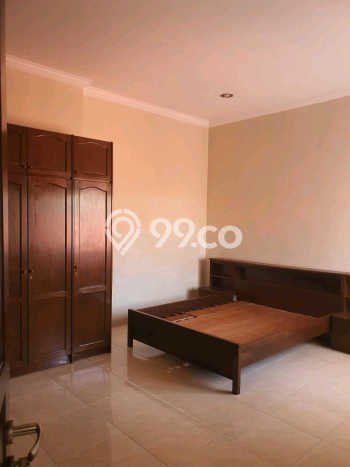 Dijual Rumah Premium dengan Fasilitas Sekitar Lengkap di Wonocolo, Surabaya Dijual Rumah Premium dengan Fasilitas Sekitar Lengkap di Wonocolo, Surabaya