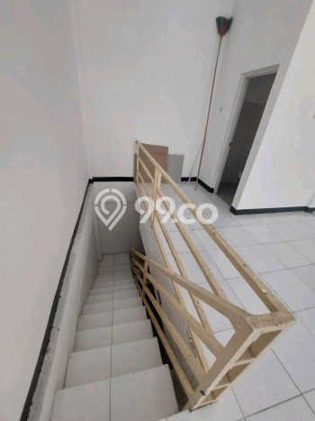Ruko Dijual di Surabaya LT 106m2 & LB 212m2 Lokasi Terbaik! Ruko Dijual di Surabaya LT 106m2 & LB 212m2 Lokasi Terbaik!