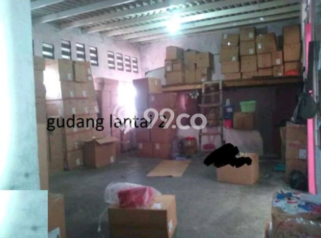 Kantor Dijual di Surabaya LT 321m2 & LB 600m2 Lokasi Terbaik! Kantor Dijual di Surabaya LT 321m2 & LB 600m2 Lokasi Terbaik!