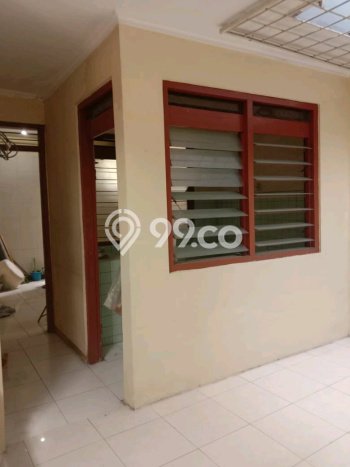 Dijual Cepat Rumah Bagus Siap Huni LB 148m2 di Wonocolo, Surabaya Dijual Cepat Rumah Bagus Siap Huni LB 148m2 di Wonocolo, Surabaya