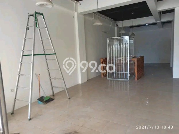 Ruko Komersial Disewakan di Tenggilis Mejoyo Surabaya Luas 132m2 Ruko Komersial Disewakan di Tenggilis Mejoyo Surabaya Luas 132m2
