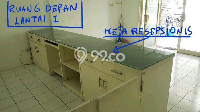 Disewakan Ruko di Kawasan Ramai Gununganyar Luas 175m2 Disewakan Ruko di Kawasan Ramai Gununganyar Luas 175m2
