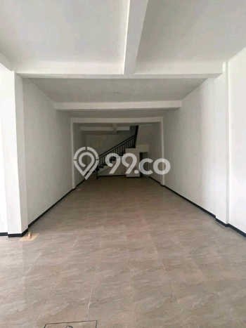 FOR SALE! Ruko di Waru Sidoarjo, LT 135m2, LB 135m2 FOR SALE! Ruko di Waru Sidoarjo, LT 135m2, LB 135m2