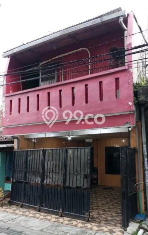 For Sale Rumah 5 Kamar Lokasi Ideal Nyaman dan Strategis di Rungkut For Sale Rumah 5 Kamar Lokasi Ideal Nyaman dan Strategis di Rungkut