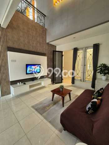 Jarang Ada! Rumah Kontrakan 3 Kamar Bagus Siap Huni Pakuwon City Jarang Ada! Rumah Kontrakan 3 Kamar Bagus Siap Huni Pakuwon City
