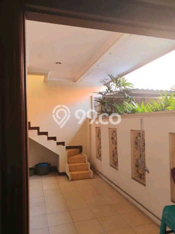 Dijual Rumah Premium dengan Fasilitas Sekitar Lengkap di Wonocolo, Surabaya Dijual Rumah Premium dengan Fasilitas Sekitar Lengkap di Wonocolo, Surabaya
