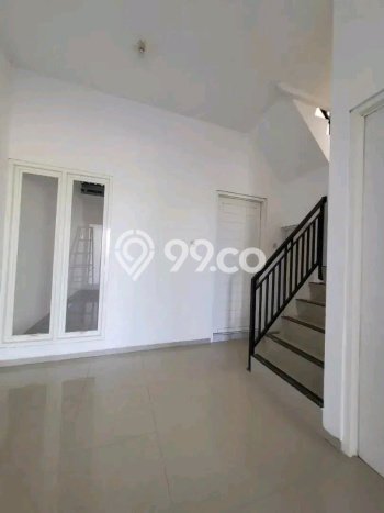 For Sale Rumah 3 Kamar Lokasi Strategis Nyaman dan Strategis di Rungkut For Sale Rumah 3 Kamar Lokasi Strategis Nyaman dan Strategis di Rungkut