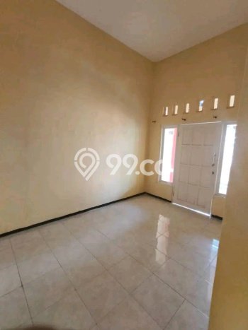 Rumah Luas Asri 2 KT Siap Huni di Medokan Ayu Surabaya Rumah Luas Asri 2 KT Siap Huni di Medokan Ayu Surabaya