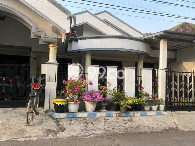 Dijual Rumah Mewah Exclusive di Rungkut, Surabaya Dijual Rumah Mewah Exclusive di Rungkut, Surabaya