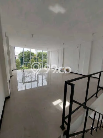 Ruko Bagus Dijual LB 192m2 Lokasi Strategis Surabaya Area Cocok untuk Bisnis Ruko Bagus Dijual LB 192m2 Lokasi Strategis Surabaya Area Cocok untuk Bisnis