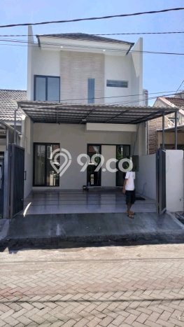 Hunian Modern Untuk Disewakan di Sukomanunggal Surabaya 3 KT & 2 KM Hunian Modern Untuk Disewakan di Sukomanunggal Surabaya 3 KT & 2 KM