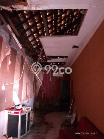Dijual Kost 6 Kamar di Surabaya untuk Aset Anda Dijual Kost 6 Kamar di Surabaya untuk Aset Anda