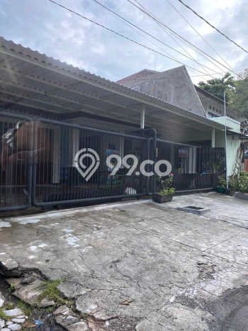 Cocok Untuk Investasi! For Sale Kost di Medokan Ayu 18 Kamar Cocok Untuk Investasi! For Sale Kost di Medokan Ayu 18 Kamar