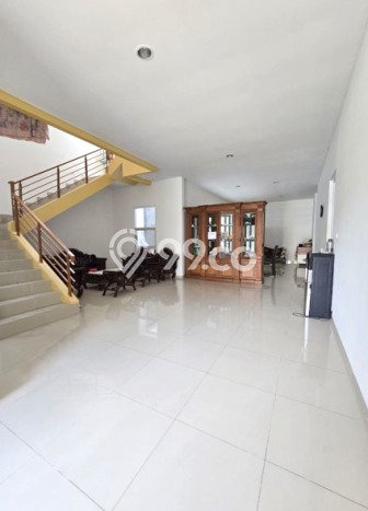 Jual Rumah Mewah Elegan Dengan View Cantik di Setra Duta, Bandung Jual Rumah Mewah Elegan Dengan View Cantik di Setra Duta, Bandung