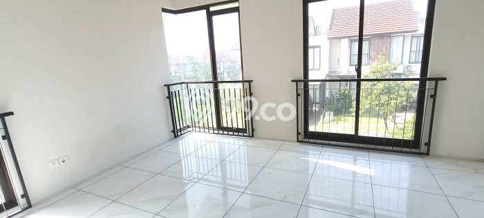 Hunian Mewah Siap Huni LT 165m2 di Padalarang, Bandung Barat Hunian Mewah Siap Huni LT 165m2 di Padalarang, Bandung Barat