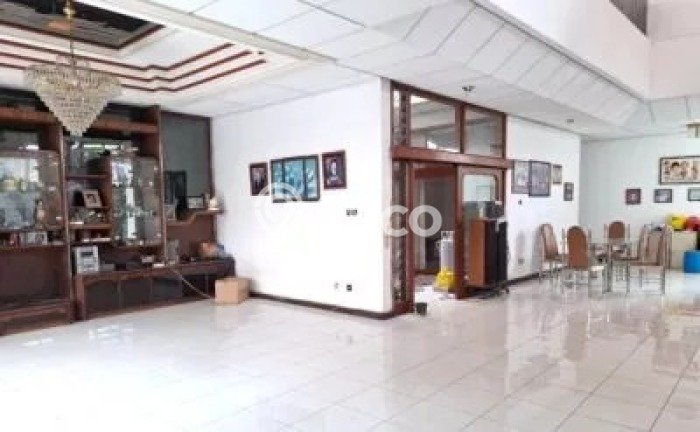Rumah Luxury Modern Siap Huni di Setiabudi Bandung Rumah Luxury Modern Siap Huni di Setiabudi Bandung