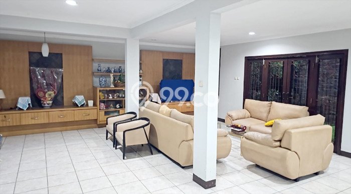 Rumah Sewa Bandung LT 225m2 LB 300m2 Kawasan Kota Baru Parahyangan Rumah Sewa Bandung LT 225m2 LB 300m2 Kawasan Kota Baru Parahyangan