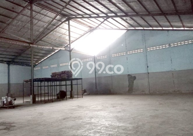 Unit Gudang Disewakan di Kopo di Area Ramai & Strategis Unit Gudang Disewakan di Kopo di Area Ramai & Strategis