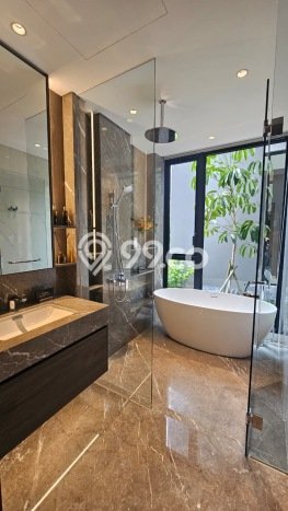 Siap Huni Rumah Mewah 5 Kamar di BSD Dekat ke Mana Saja Siap Huni Rumah Mewah 5 Kamar di BSD Dekat ke Mana Saja
