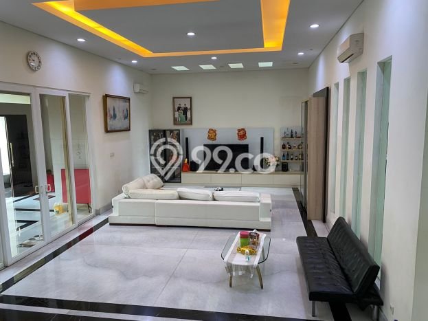 Jual Rumah Luas Elegan Dengan View Cantik di Pantai Indah Kapuk, Jakarta Utara Jual Rumah Luas Elegan Dengan View Cantik di Pantai Indah Kapuk, Jakarta Utara