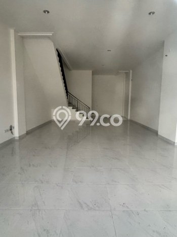Ruko Dijual di Prime Area Jakarta Utara Luas 360m2 Ruko Dijual di Prime Area Jakarta Utara Luas 360m2