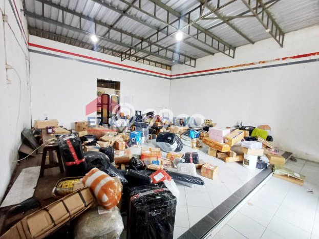 LOKASI PREMIUM! Ruko di Sukun, Luas 126m2m², Akses Strategis LOKASI PREMIUM! Ruko di Sukun, Luas 126m2m², Akses Strategis