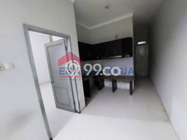 BEST DEAL! Rumah di Permata Jingga, 4 KT, Akses Mudah Fasilitas Umum, LT 200m² Bangunan 150m² BEST DEAL! Rumah di Permata Jingga, 4 KT, Akses Mudah Fasilitas Umum, LT 200m² Bangunan 150m²