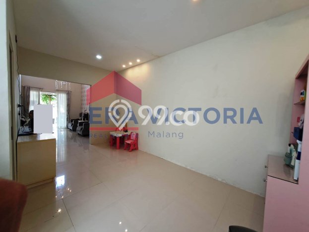 LOKASI TERBAIK! Rumah kawasan Soekarno Hatta, 1 KM, Lingkungan Elite, Luas 90m² LB 75m² LOKASI TERBAIK! Rumah kawasan Soekarno Hatta, 1 KM, Lingkungan Elite, Luas 90m² LB 75m²