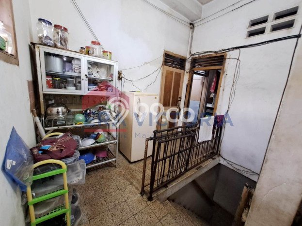 Dijual Ruko Area Komersial di Klojen, Luas 228m², Jalan Raya Dijual Ruko Area Komersial di Klojen, Luas 228m², Jalan Raya