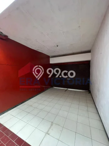 HARGA SPESIAL! Rumah di Tidar, Dekat Pusat Kota, 3 KM, Luas 296m² Bangunan 200m² HARGA SPESIAL! Rumah di Tidar, Dekat Pusat Kota, 3 KM, Luas 296m² Bangunan 200m²