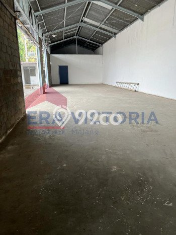 Tersedia Gudang Bisnis di Blimbing Malang Harga Sewa Menarik Bisa Nego Tersedia Gudang Bisnis di Blimbing Malang Harga Sewa Menarik Bisa Nego
