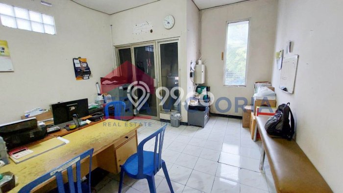 For Rent Ruko di Klojen, Luas 128m², Area Ramai For Rent Ruko di Klojen, Luas 128m², Area Ramai