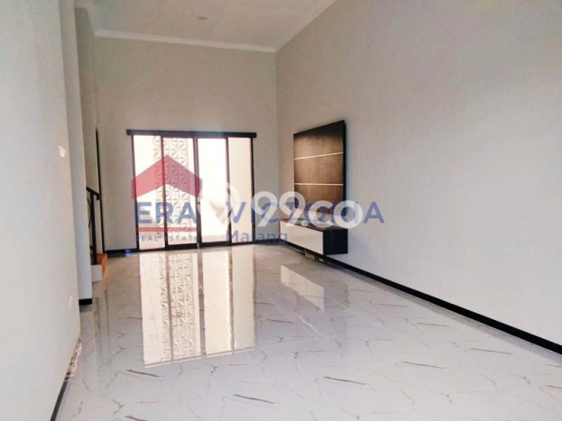 Rumah Berkualitas di Batu, Malang, Luas 110m² LB 140m² - BISA KPR! Rumah Berkualitas di Batu, Malang, Luas 110m² LB 140m² - BISA KPR!