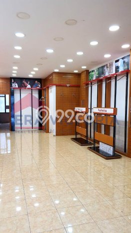 Ruko Kawasan Klojen, Luas 162m², Akses Utama, Siap Bisnis Ruko Kawasan Klojen, Luas 162m², Akses Utama, Siap Bisnis