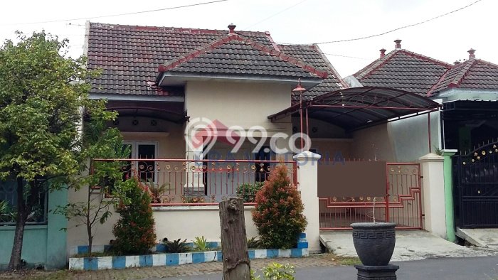 Rumah Eksklusif di Sulfat, Malang, Luas 147m² LB 100m² Rumah Eksklusif di Sulfat, Malang, Luas 147m² LB 100m²