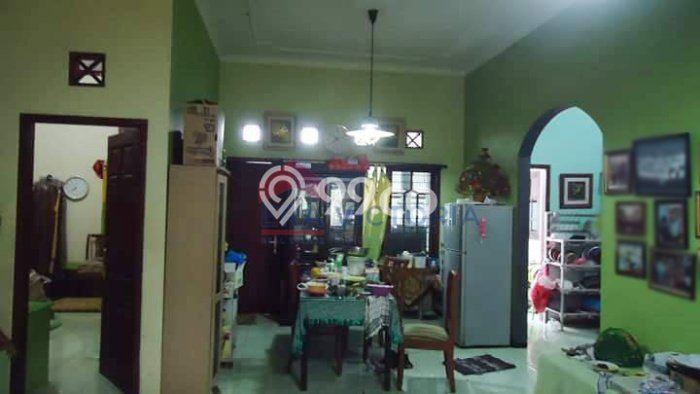 Rumah kawasan Lowokwaru, Malang, Luas 300m² LB 200m² Rumah kawasan Lowokwaru, Malang, Luas 300m² LB 200m²