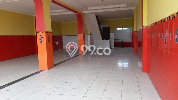 PRIME LOCATION! Ruko di Soekarno Hatta, Luas 400m², Area Berkembang, Ready Untuk Digunakan PRIME LOCATION! Ruko di Soekarno Hatta, Luas 400m², Area Berkembang, Ready Untuk Digunakan
