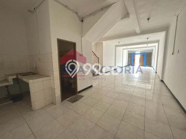 Ruko For Rent Kawasan Blimbing, Luas 270m², Lokasi Bisnis, Jalan Strategis Ruko For Rent Kawasan Blimbing, Luas 270m², Lokasi Bisnis, Jalan Strategis