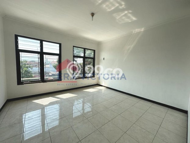 Ruko For Rent Kawasan Blimbing, Luas 270m², Lokasi Bisnis, Jalan Strategis Ruko For Rent Kawasan Blimbing, Luas 270m², Lokasi Bisnis, Jalan Strategis
