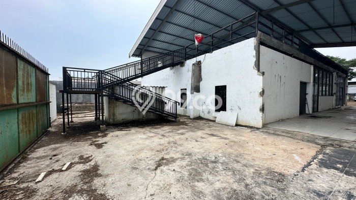 Gudang paling strategis disewakan di Pakis Malang Gudang paling strategis disewakan di Pakis Malang
