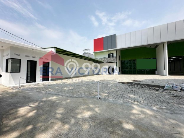 Gudang Kawasan Bisnis Kawasan Pakis, Luas 850m², Siap Usaha Gudang Kawasan Bisnis Kawasan Pakis, Luas 850m², Siap Usaha